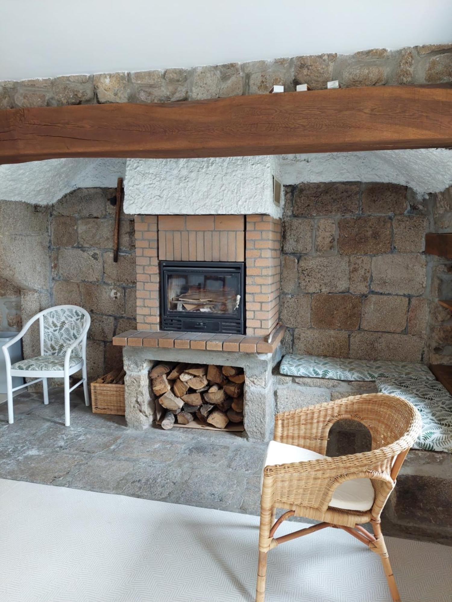 Ferme Auberge Linossier Burdignes Exterior photo